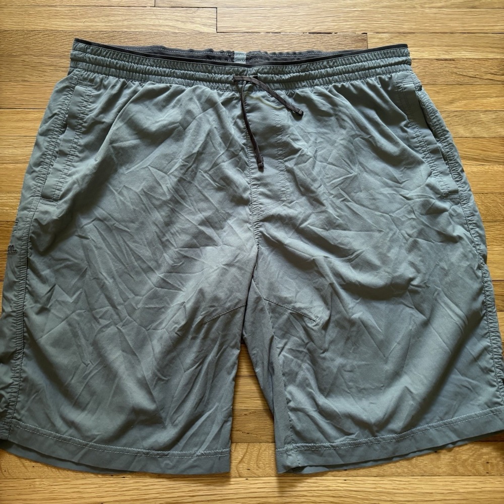 Kuhl Kruiser Shorts Mens XL Gray Outdoors Hiking UPF 50+ Stretch Lightweight Gym